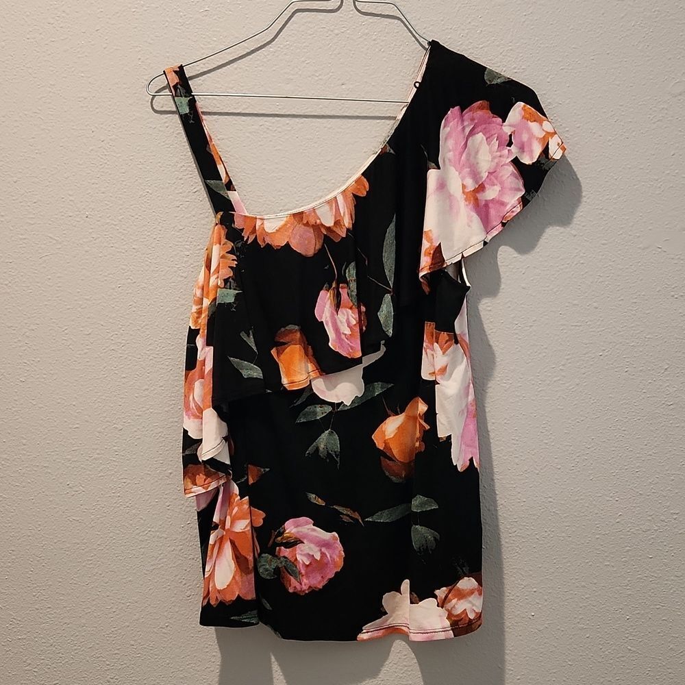Jennifer Lopez Womans Top SZ Medium
